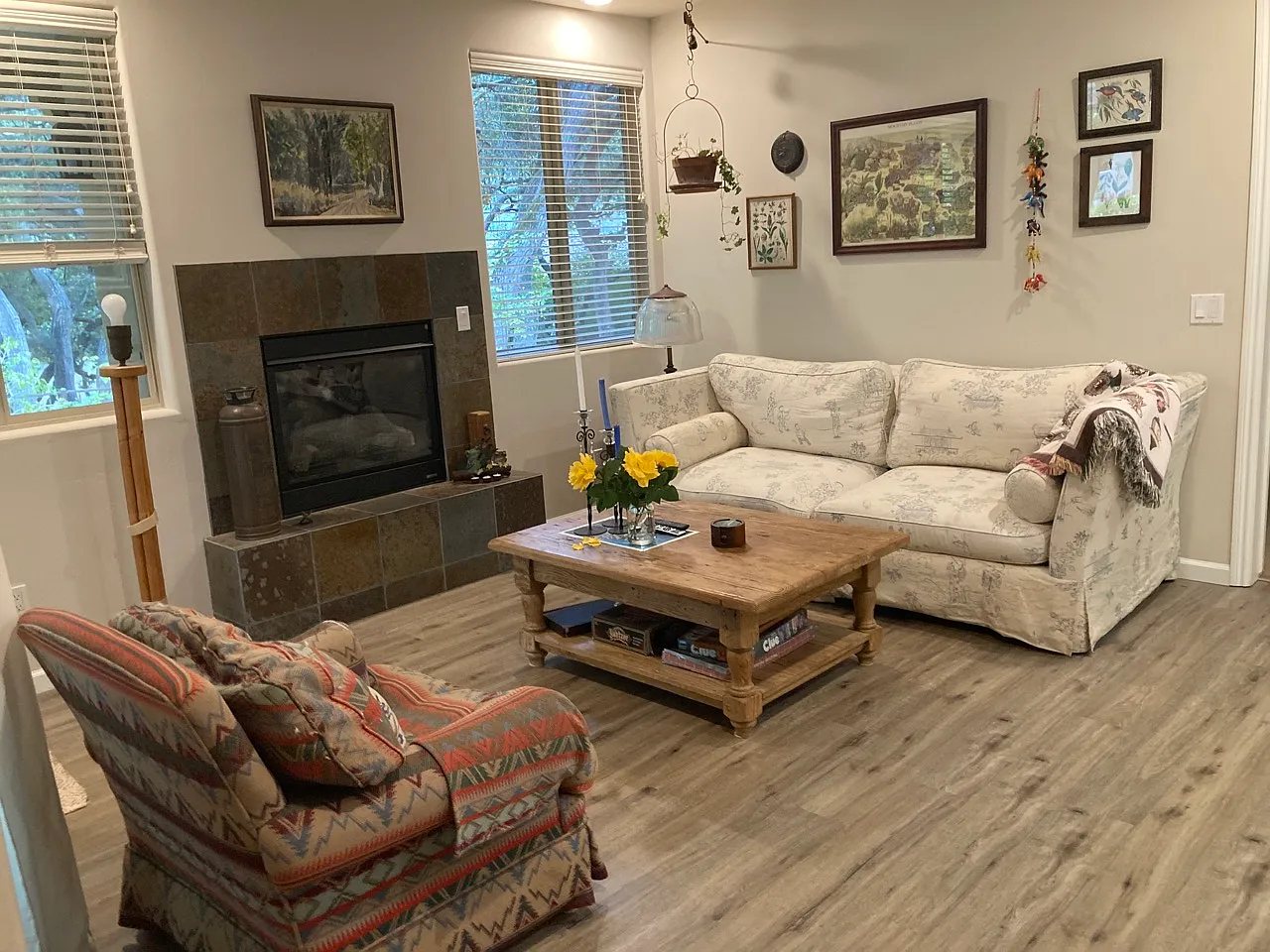 1 bed, 1000 sqft, $2,300 — Photo 2