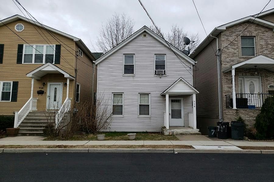 1st image of 714 3rd St