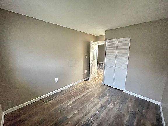 3rd image of 1001 Fairwood Ave