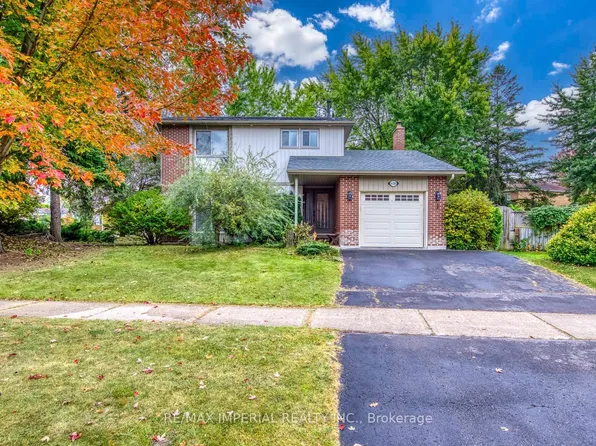 6100 Wabukayne Ct, Mississauga, ON L5N 2B2
