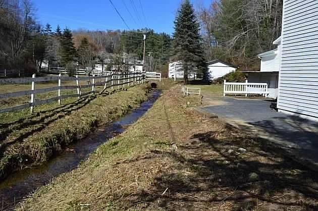 Horse arena and property