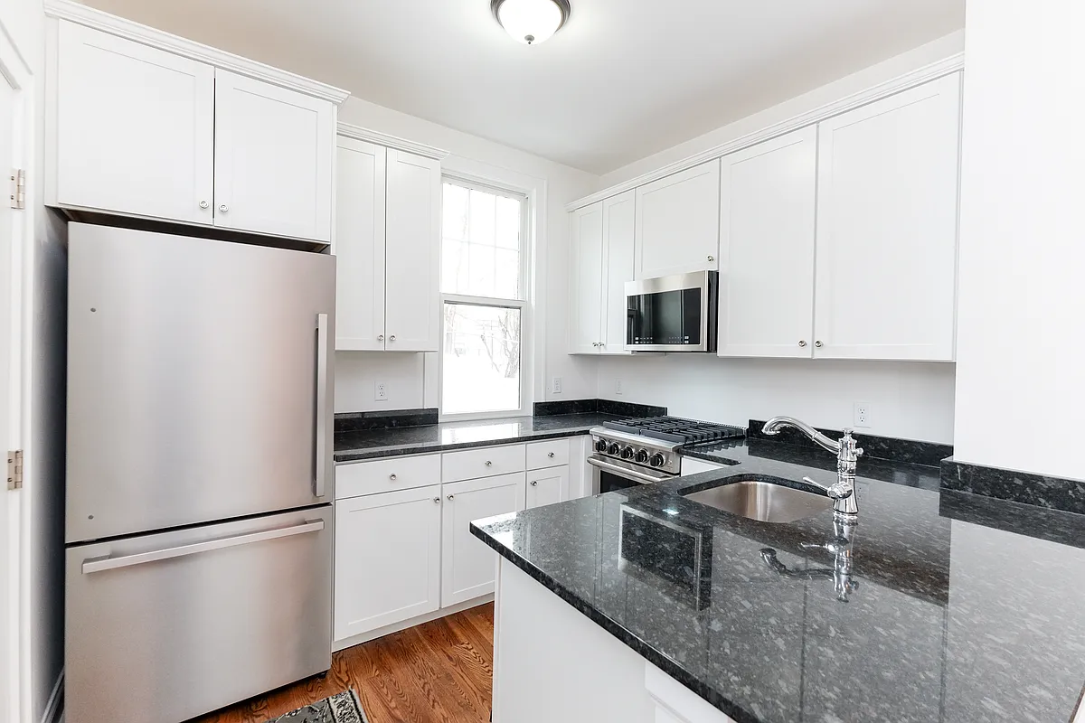 Building Photo - 2396 Myrtle Avenue