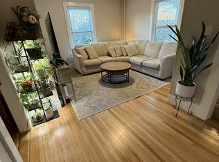 2 Ocean Ave APT 1, Marblehead, MA 01945