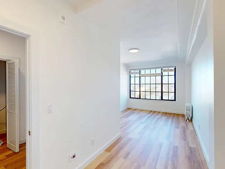 555 Buena Vista Ave W #503 — Photo 3