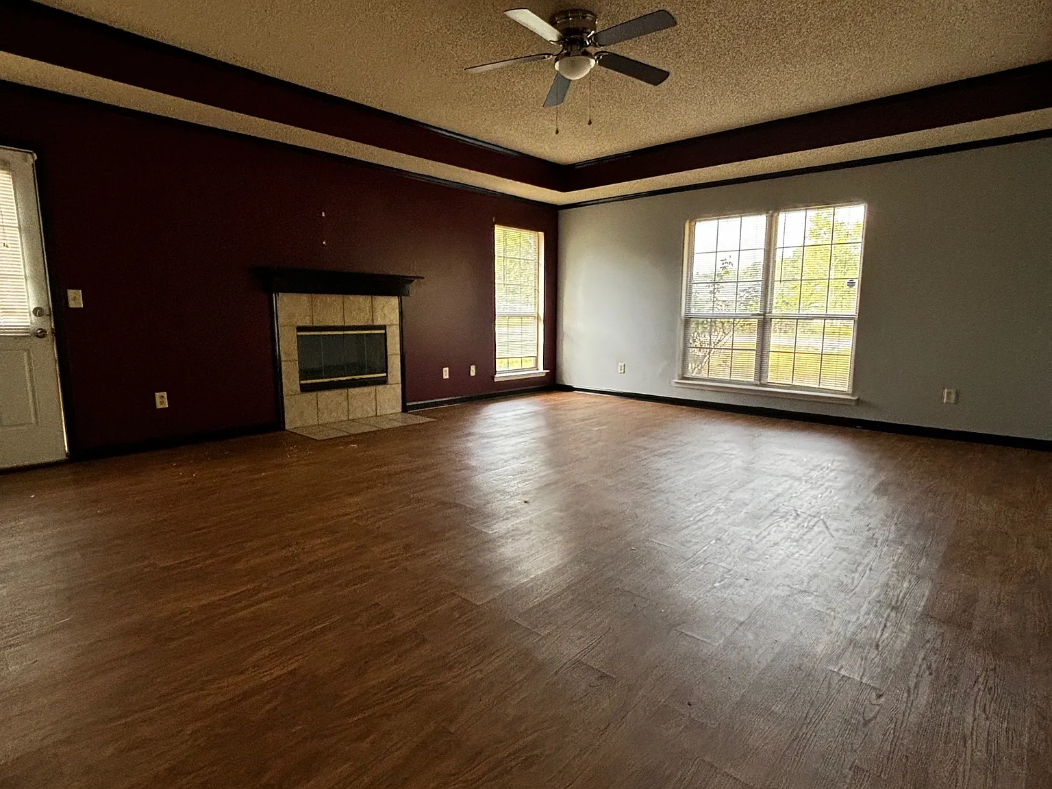 112 Wayfair Lane - 112 Wayfair Lane — Photo 2