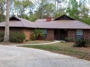 110 E Tuscawilla Rd, San Mateo, FL 32187