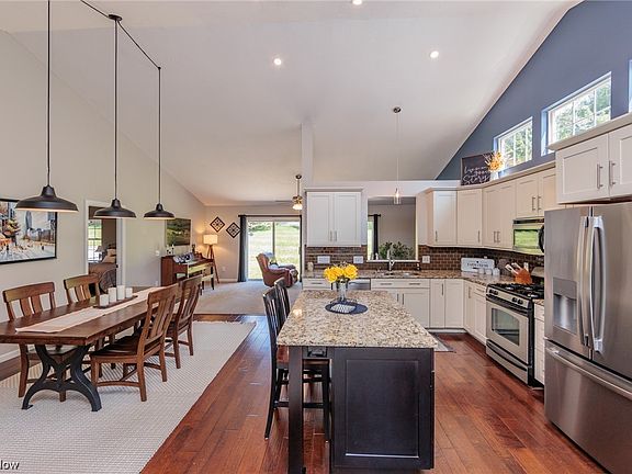 5th image of 5431 Treetop Cir