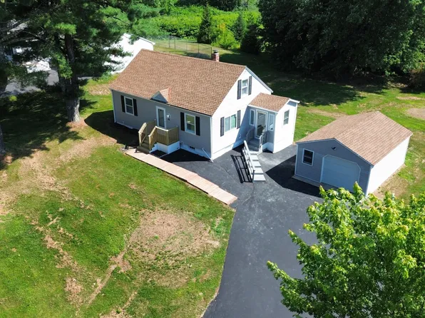 26 Clay Road, Gorham, ME 04038