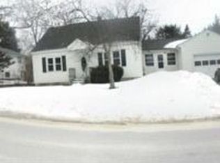 11 B St, Hudson, NH 03051