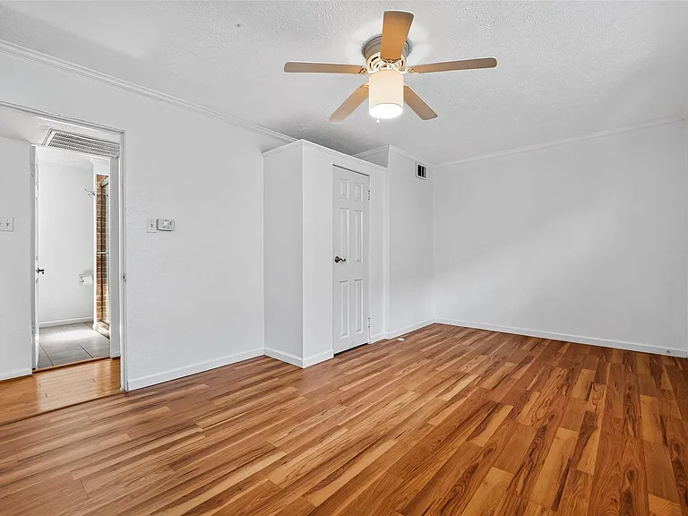 3271 Sul Ross St #20 — Photo 21