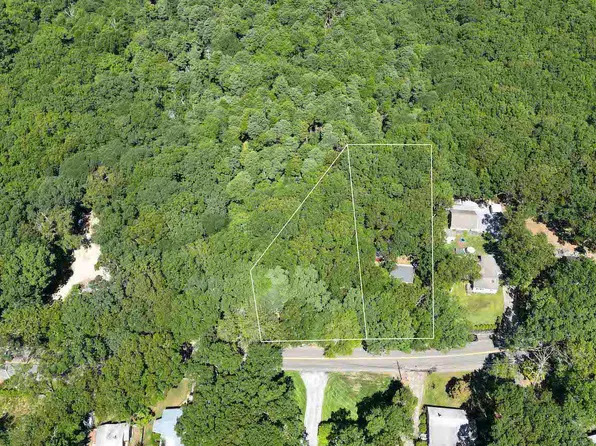 127 & 137 Marys Ln, Southampton, NY 11968