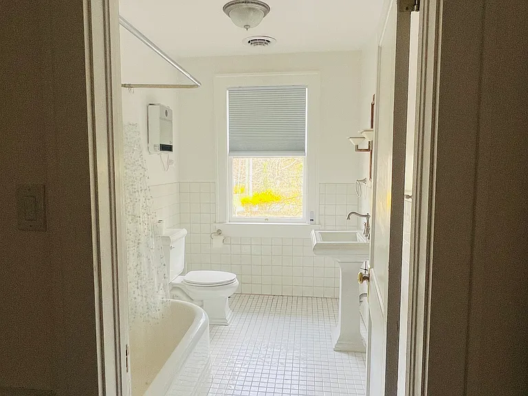 812 Tyler Ave #6 — Photo 19