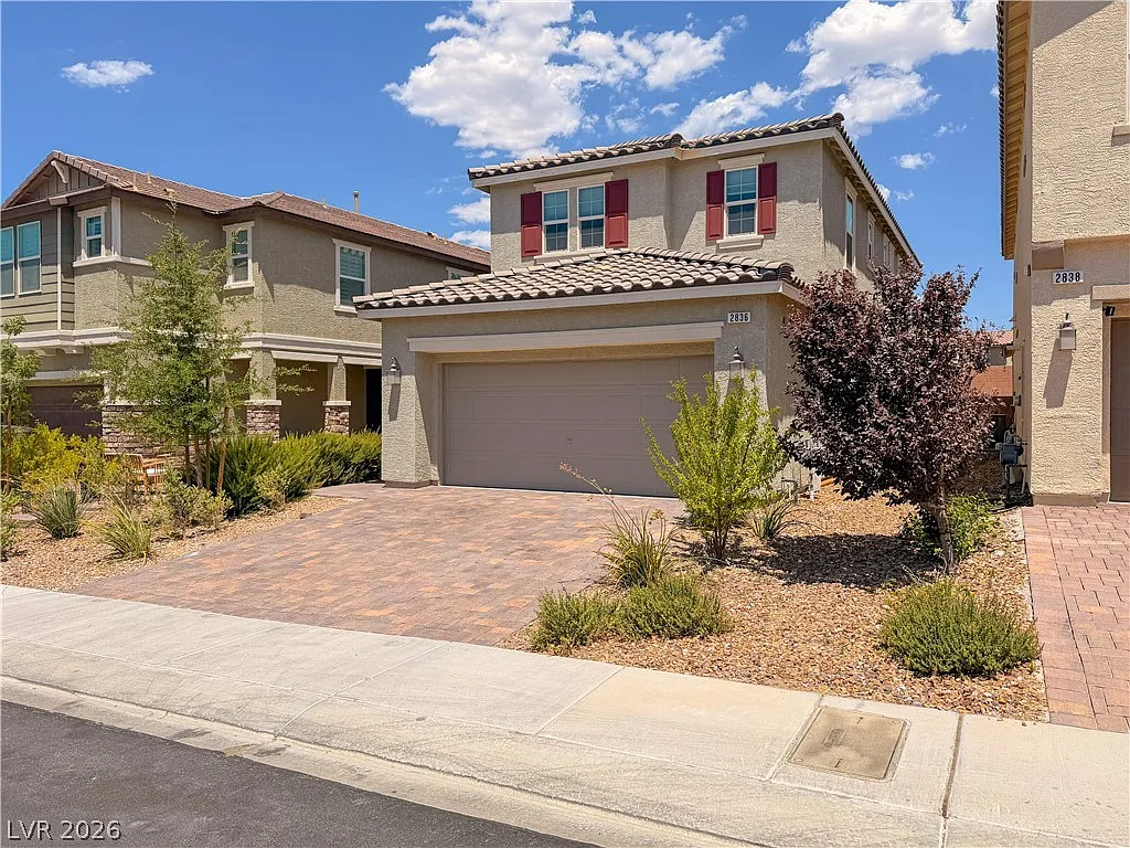 4 bed, 3.0 bath, 2114 sqft, $2,550 — Photo 2