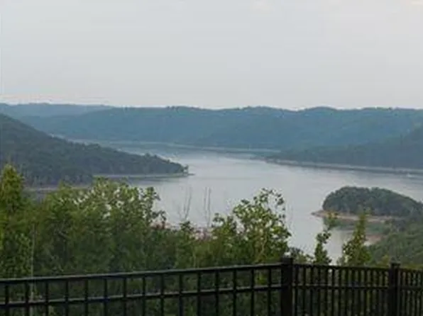 7100 Dale Ridge Rd, Lancaster, TN 38569