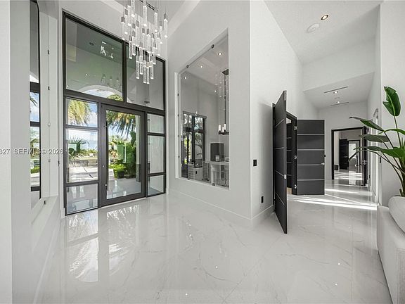 5th image of 15620 SW 188th Ct