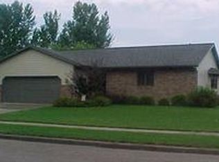 2325 14th Ave S, Aberdeen, SD 57401