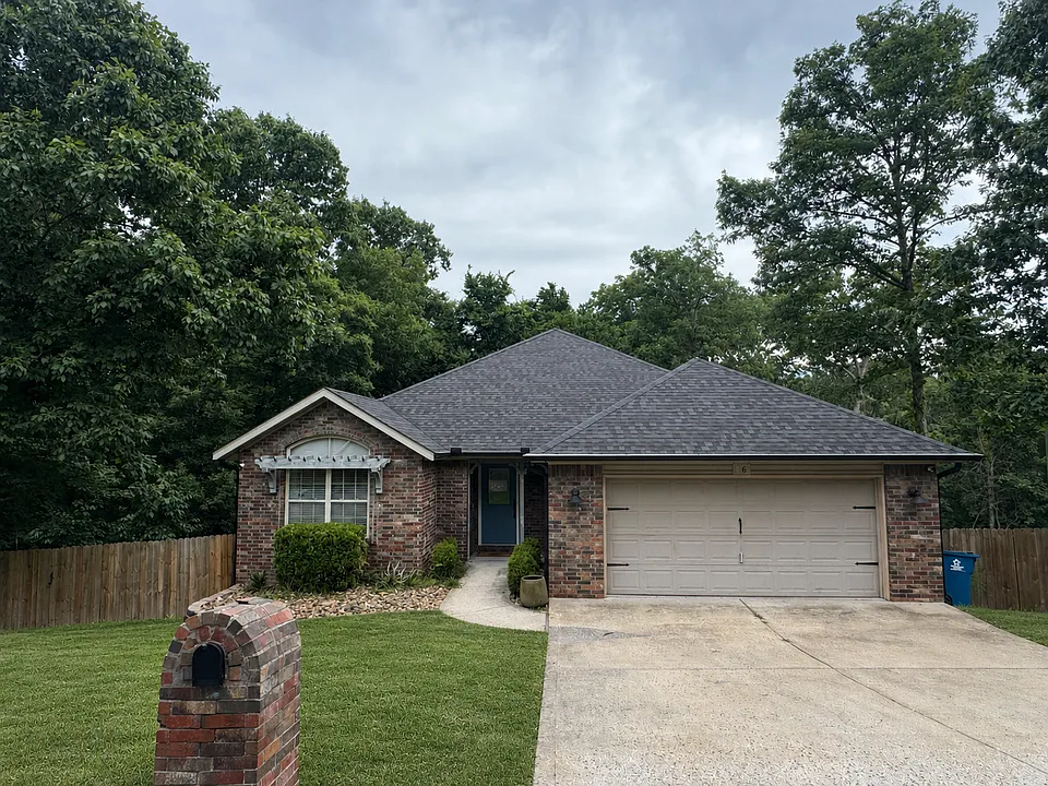 16 Wiltshire Dr