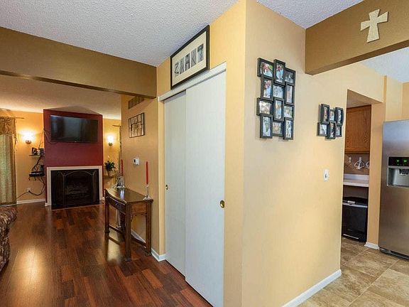 5th image of 2428 W Collier Ave SE