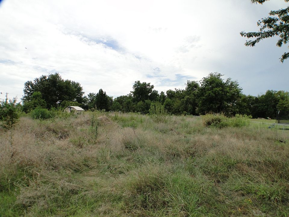 2nd image of 101ST Just West Of 257th Aka Midway Rd