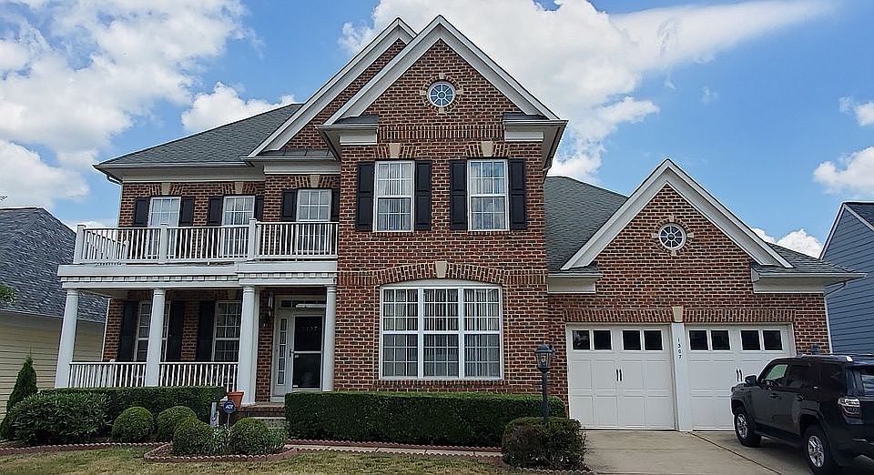 1st image of 1307 Walker Dr