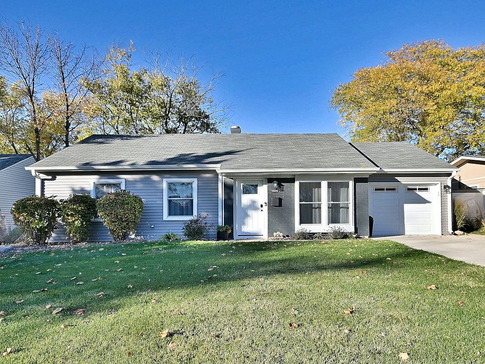 1st image of 10222 Hibiscus Dr