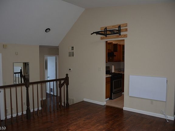 5th image of 1306 Spruce Hills Dr