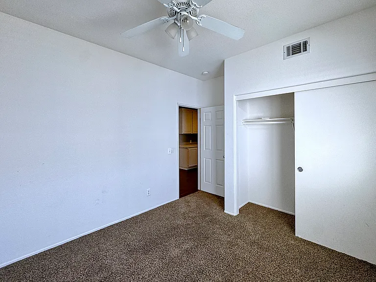 7096 Misty Mdw — Photo 21