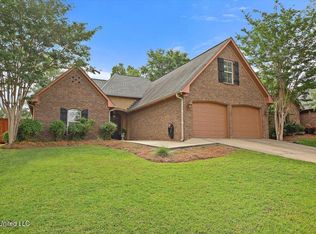 112 Wells Ct, Canton, MS 39046
