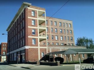 201 W Main St #3A, Independence, KS 67301
