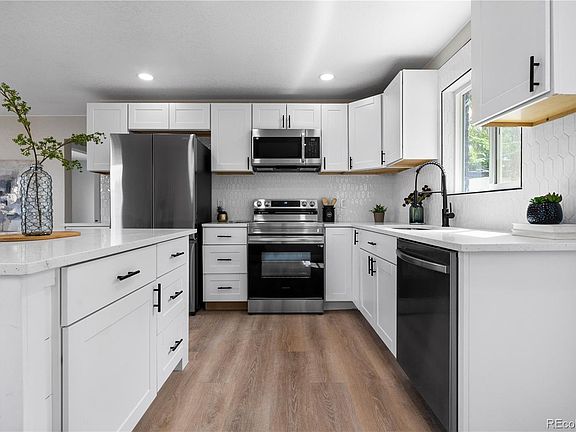 2nd image of 1441 Verbena Street