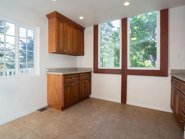 521 Pioneer Rd — Photo 7