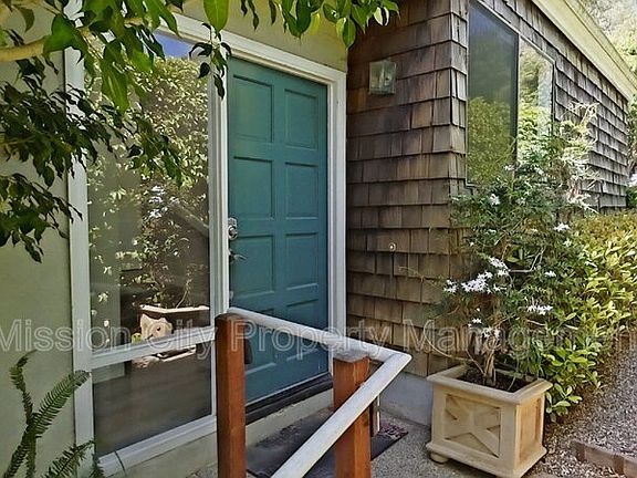 2nd image of 723 E Victoria St #B