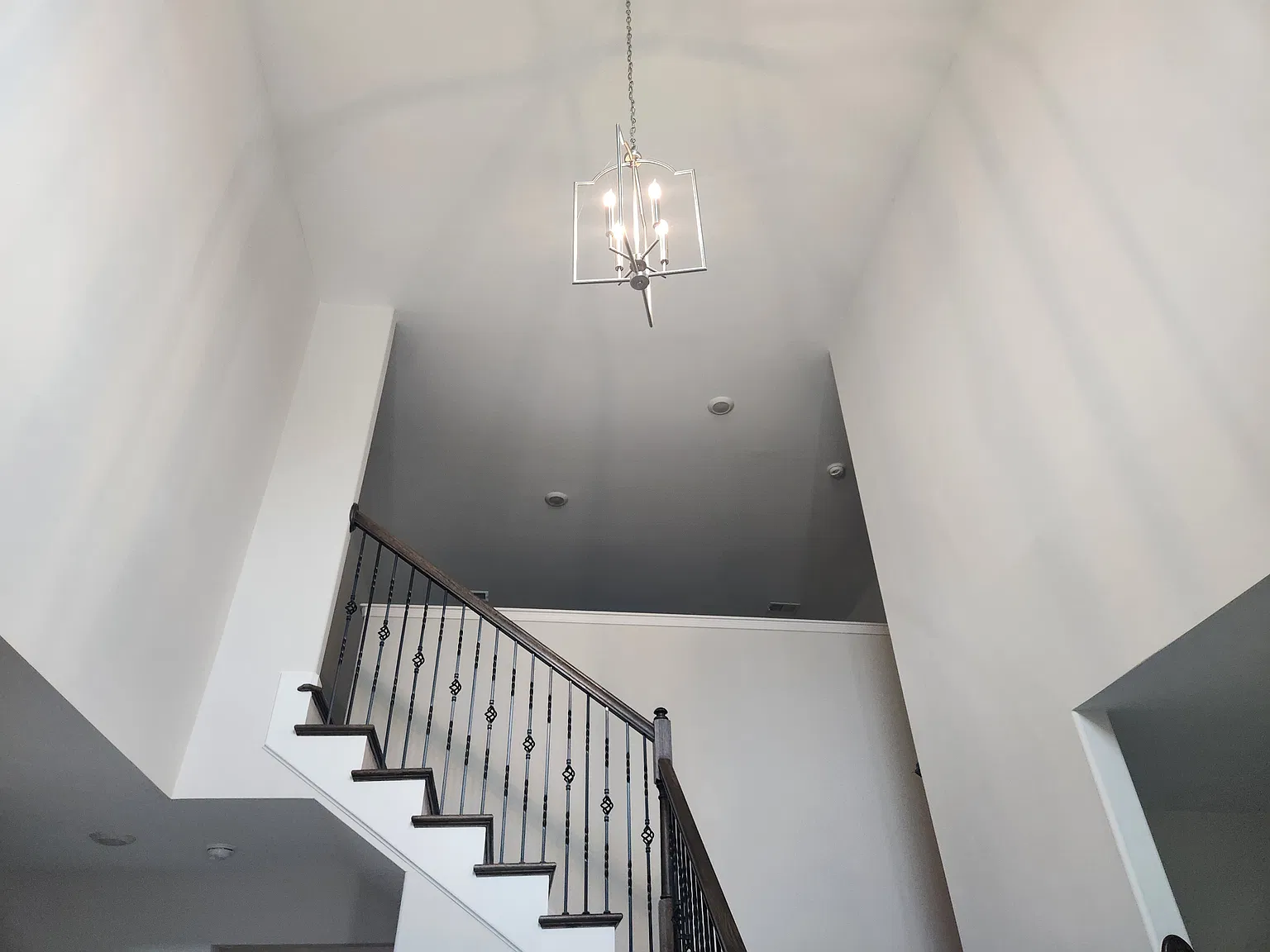 4 bed, 3357 sqft, $2,800 — Photo 3