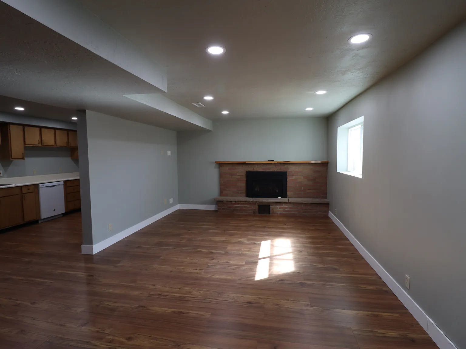 2 bed, 1275 sqft, $1,500 — Photo 4