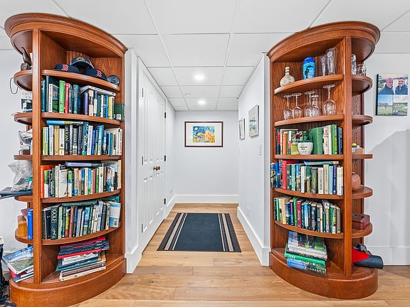 4th image of 439 York St #1