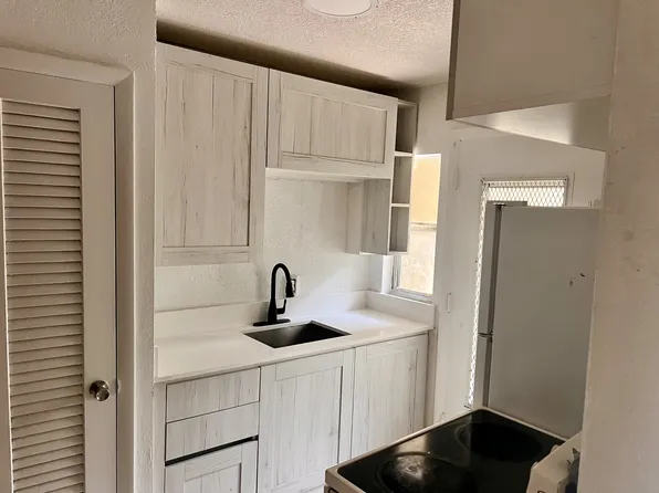 1821 NE 168th St APT C2, North Miami Beach, FL 33162