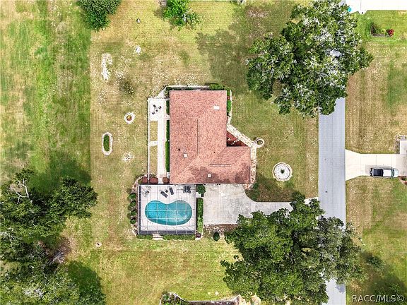5th image of 205 E Falconry Ct