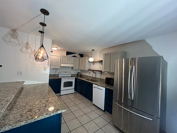 3rd image of 113 Howell St APT C