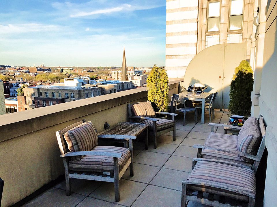 Huge Private Outdoor Terrace