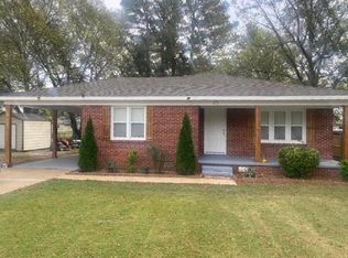 45 Oak St, Savannah, TN 38372