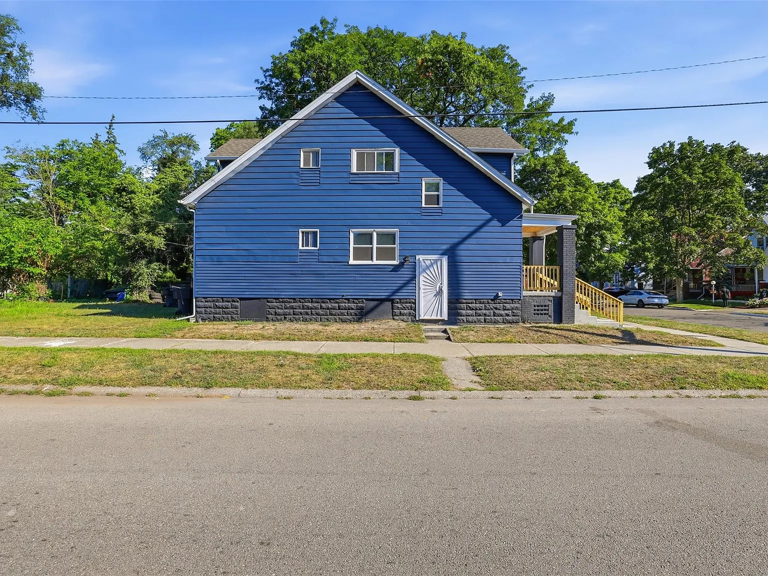 2 bed, 1.0 bath, 700 sqft, $1,000 — Photo 4