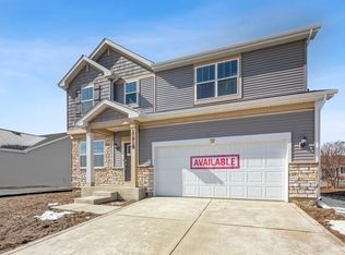 3857 Fender St, Valparaiso, IN 46385