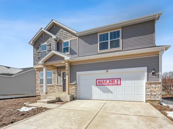 3857 Fender St, Valparaiso, IN 46385