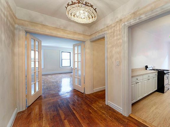 4th image of 315 E 80th St APT 5D