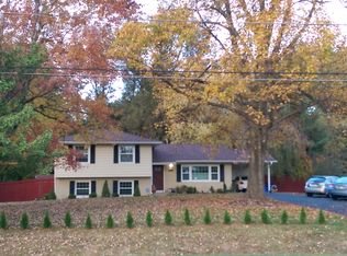 6913 Muncaster Mill Rd, Rockville, MD 20855