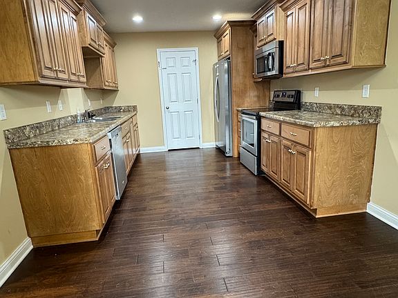 3rd image of 778 Alders Cove St