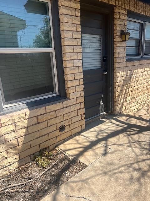1st image of 1514 Parker Dr #A