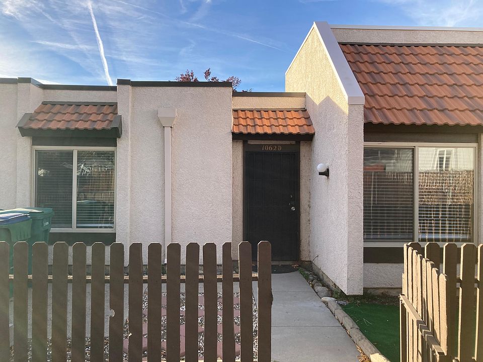 1st image of 1062 Baywood Dr APT D