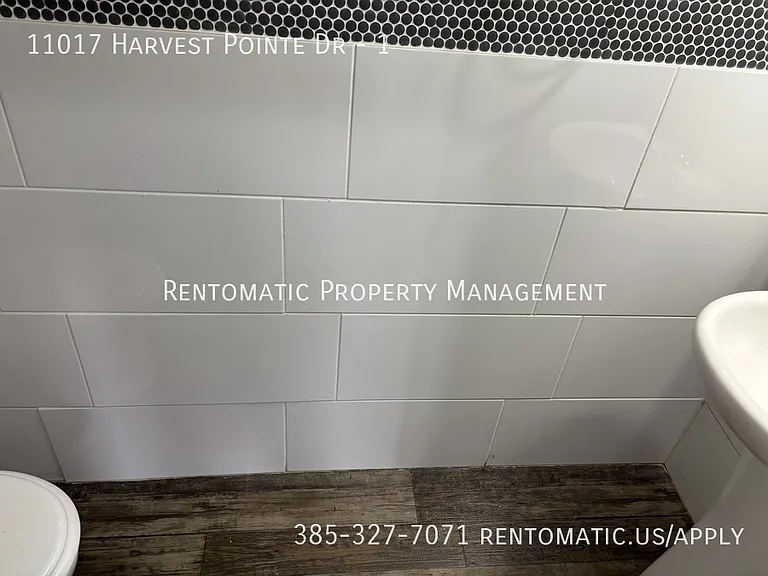 11017 S Harvest Pointe Dr #1 — Photo 36