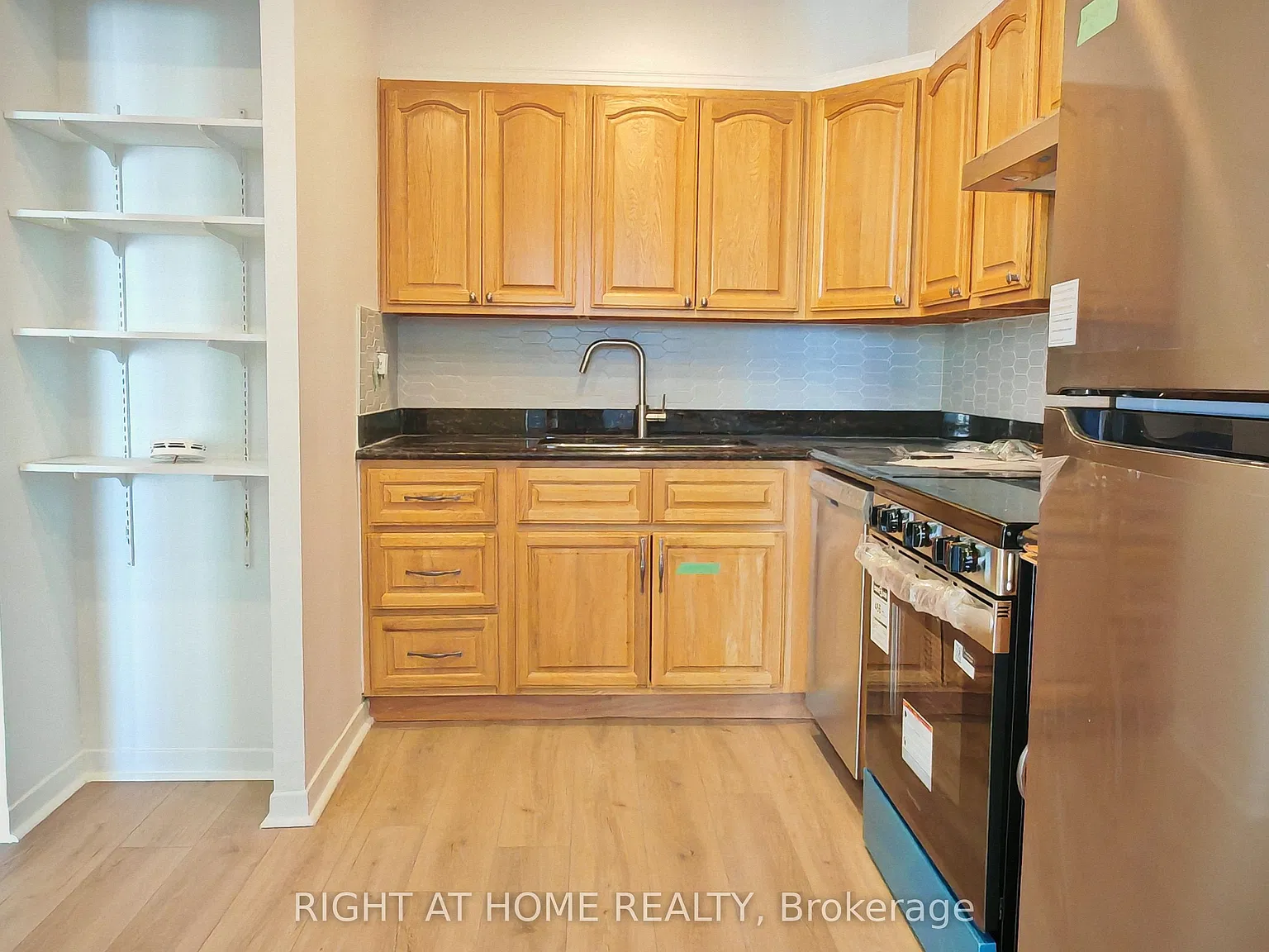 1 bed, $4,000 — Photo 4